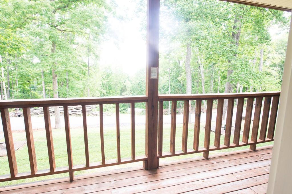 Timber Pointe Resort Jamestown Экстерьер фото